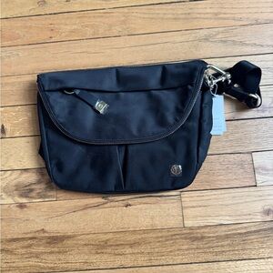 Lululemon All Night Festival Bag